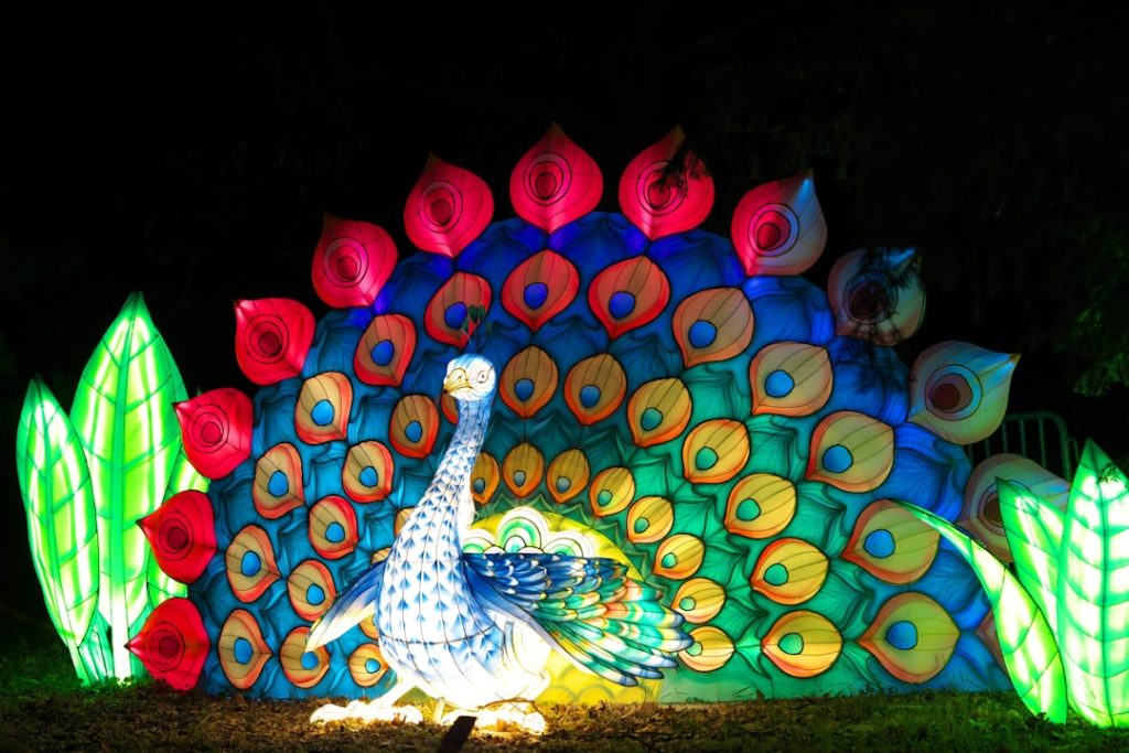 Photo Colorful animal-themed lamp
