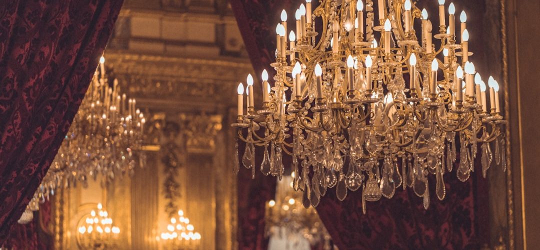 Photo Elegant chandelier