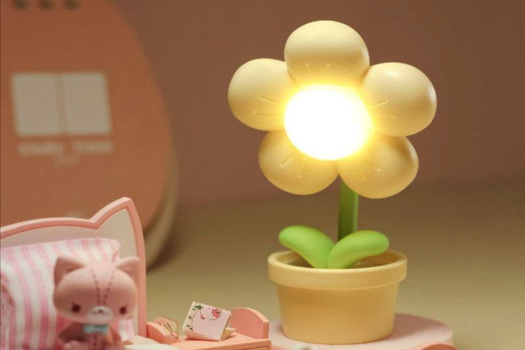 Adorable Children’s Doll Table Lamp: Perfect for Bedtime Stories
