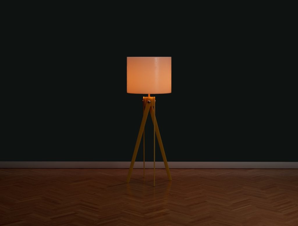 Photo doll table lamp